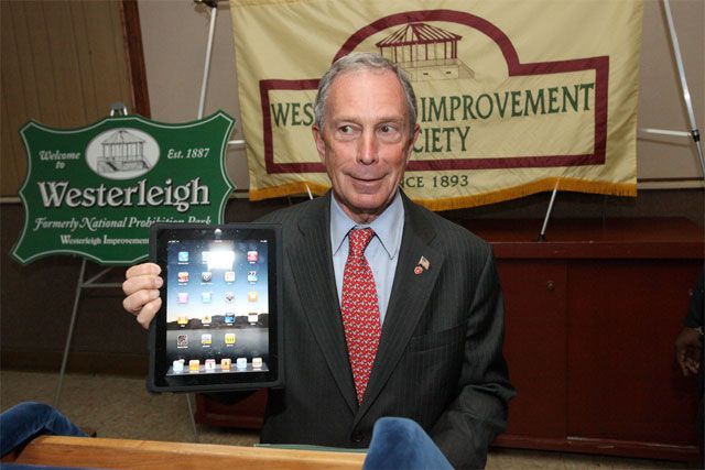 Mayor Bloomberg showed off his iPad in 2010
